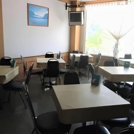 SR Hotel