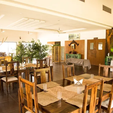 Jharna Resort-Navegaon Gate