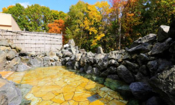 Yuyado Kuttari Onsen Lake Inn