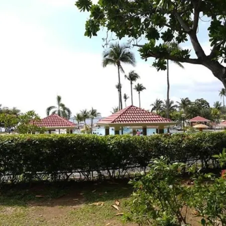Michelle's Canyon Cove