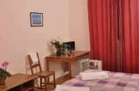 Gialel Guesthouse Hotels in Via Veneto