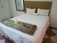 Like Home Guest Lodge Hotels in Observatory