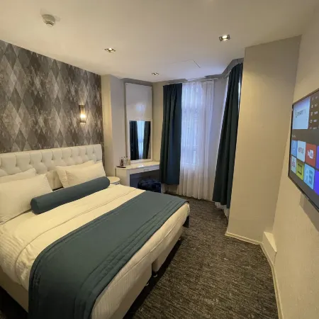 Weingart Seaside Hotel