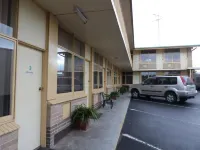 Grand Central Motel - parcheggio