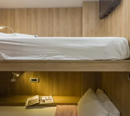 Annunziata Urban Den by Loc Hospitality - Hostels