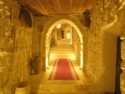 Euphoria Cave House Hotel a Nar