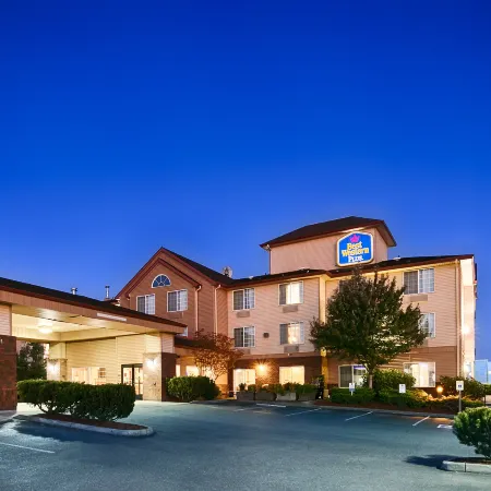 Best Western Plus Park Place Inn Suites