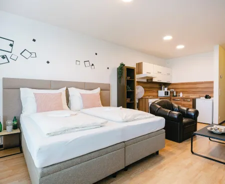 Flora Cozy Apartment by Chors Отели рядом с достопримечательностью «Словнафт Арена»