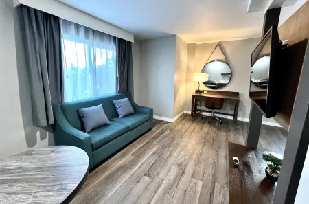 Lincoln Inn Отели рядом с достопримечательностью «Аббот Кинни Бульвар»