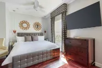 The Crescent Hotel Beverly Hills, Sonder Hotels near UCLA Medical Center Emergency Department