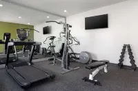 Spark by Hilton Santa Nella - Gym