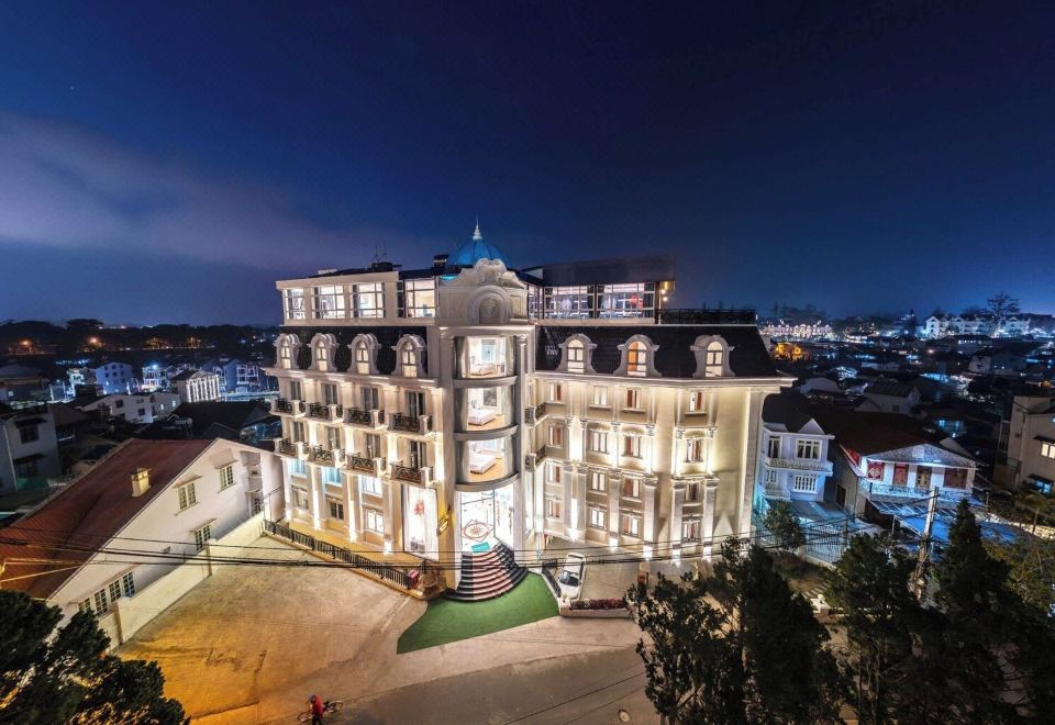 hotel overview picture