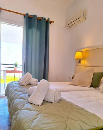 Ever Green Beach Apartments