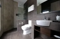 더 코너 하우스 쿠알라 벨라이트 호텔