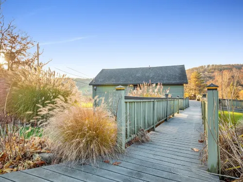 The Eagles Nest Couples Escape Hotels in Mansfield