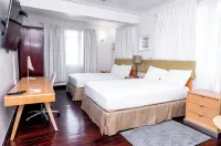 Ocean's Edge Lodge Restaurant & Bar Hotels near Screw's Sulphur Spa