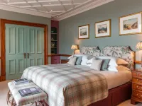 Links House at Royal Dornoch - parking
