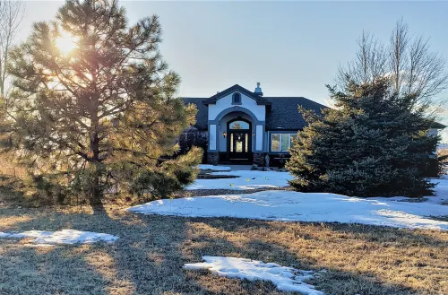 Peak Valley Manor, a Modern Farmhouse - Villas