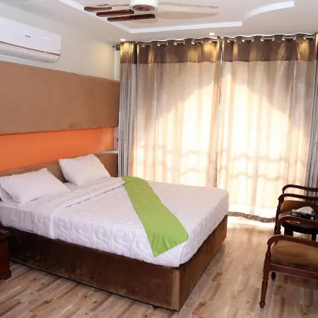 Hak Mall Suites