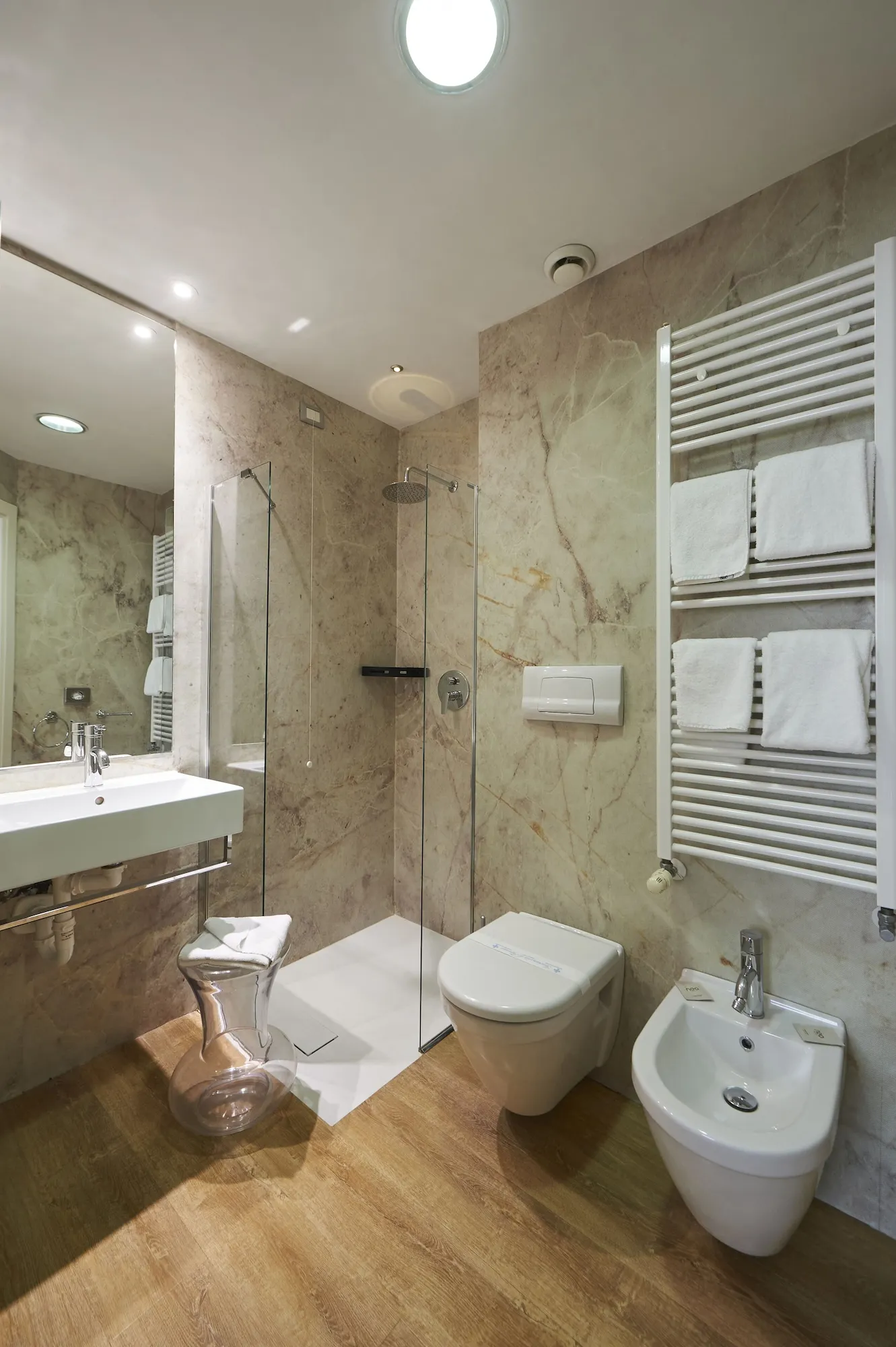 Neo Hotel Zimmer Photos