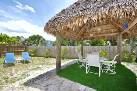 Lucky Charm 1 by Sun Palace Vacations Отели рядом с достопримечательностью «Pink Shell Beach Resort & Marina»