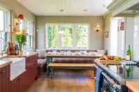 The Three Daggers Hotels in Devizes