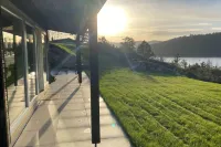 Funky Cabin with a Panoramic View of the Oslofjord Hotels in Drøbak