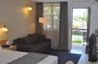 In Town Motor Inn Hotels in Wingham