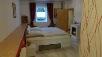 Pension Und Gästehaus Paffrath Hotels in GroBbrembach
