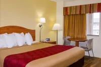 Econo Lodge East - Motels
