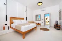 中央菲拉套房 鄰近Santorini Gem的酒店