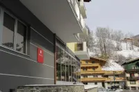 Hotel Herzblut - Joker Card Included in Summer