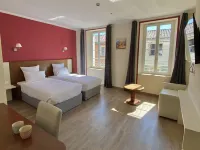 Hôtel La Falaise Hôtels à : Cotignac