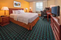Fairfield Inn & Suites Williamsburg - Parkplatz