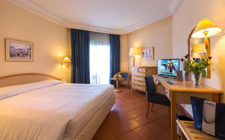 Medina Belisaire and Thalasso