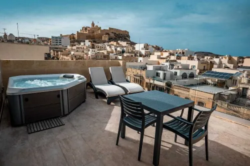 Cittadella View Penthouse with Jacuzzi Hotels in Victoria