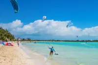 Long Bay Beach Club - Villas