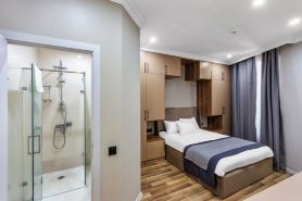 Hillside City Center Hotel