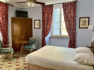 Hotel Central Bastia Các khách sạn gần Bastia Cathedral