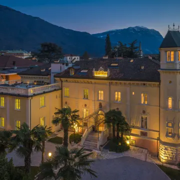 Villa Italia Luxury Suites and Apartments