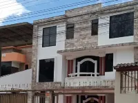 Jomaley , Real Hotel Jomaley โรงแรมในโลคา