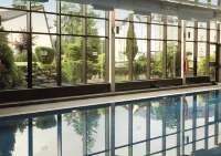 Macdonald Forest Hills Hotel & Spa - Pools