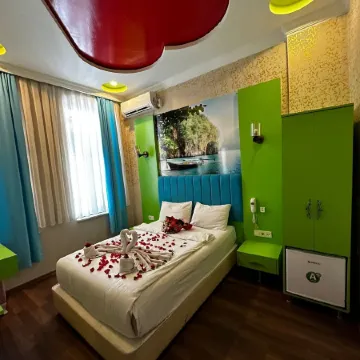 Hotel Megaron Отели рядом с достопримечательностью «Кадыкёй»
