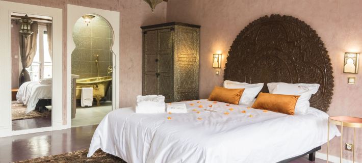 Riad Spa "Les Portes de l'Orient" Tours Отели в г. Турс