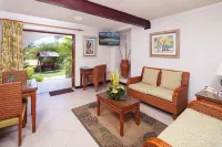 Sugar Cane Club Hotel & Spa โรงแรมใน