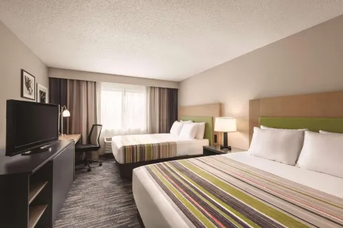 Country Inn & Suites by Radisson, Northfield, MN - Pools