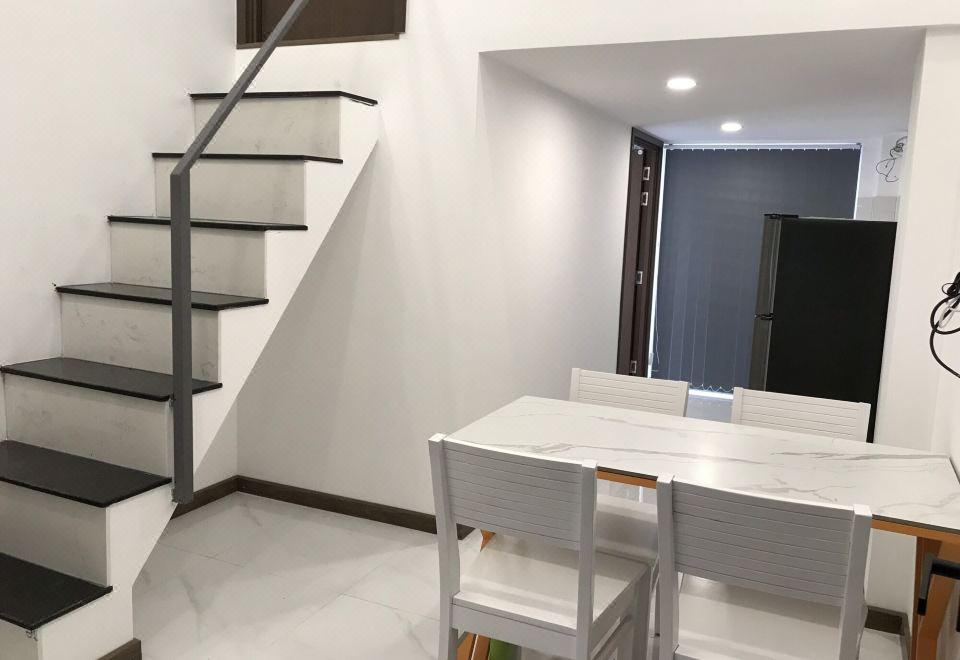 스마일리 아파트의 침실 모습