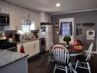 Cozy two bedroom home by historic Rt. 66, pet friendy too! -  Privatzimmer