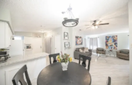 Right At Home-Midland Northtown Place