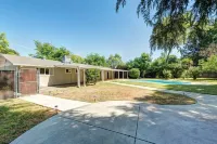 Rest , Recreate, Refresh Redding Sculpture Garden附近的飯店